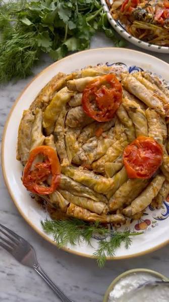 Malfouf (Stuffed Cabbage Rolls)